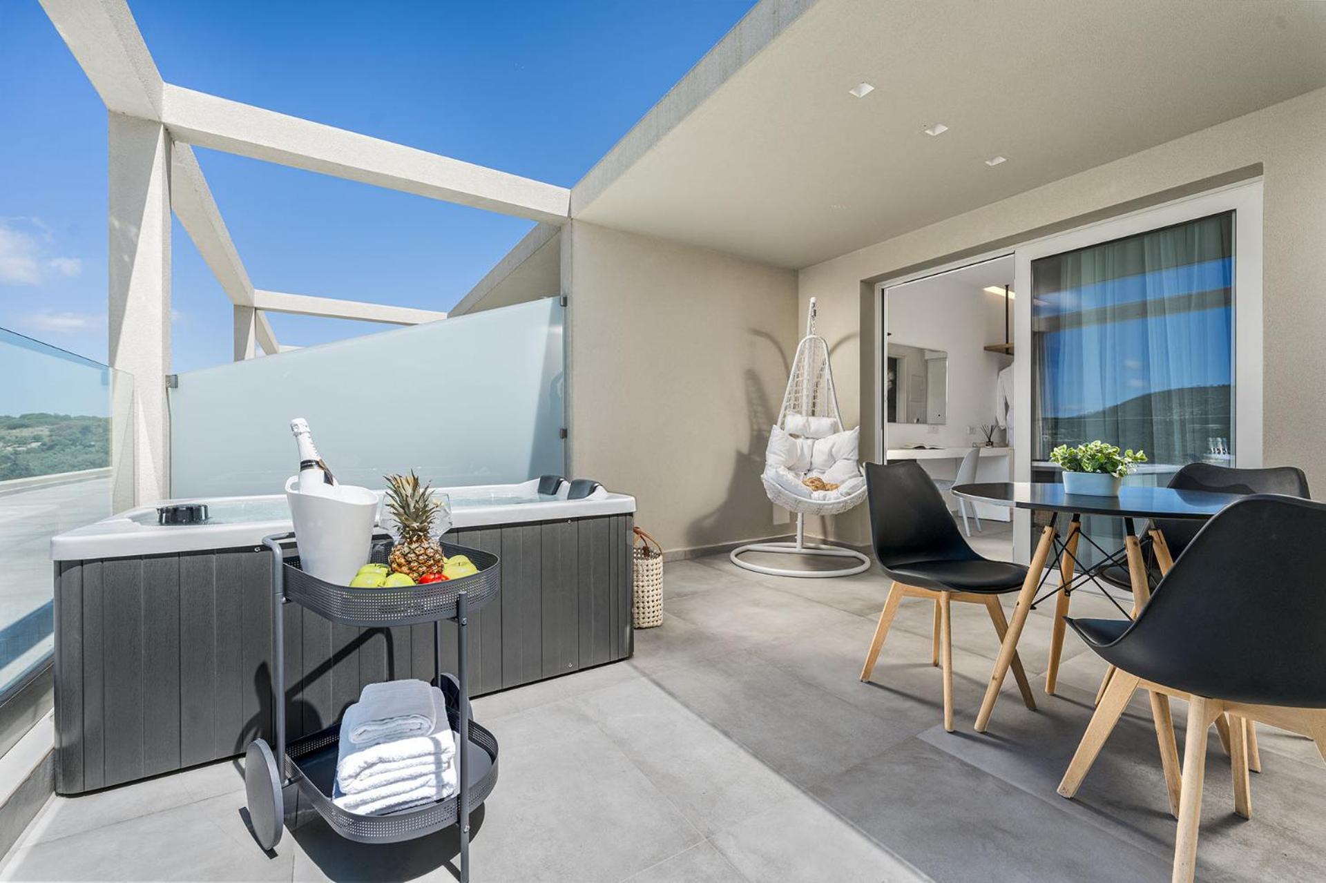 Myzith Luxury 3* Keri